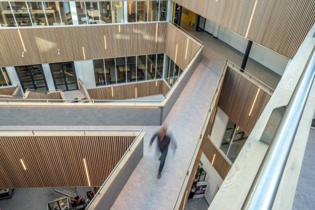 Escalier 1 quart tournant : guide escalier bois