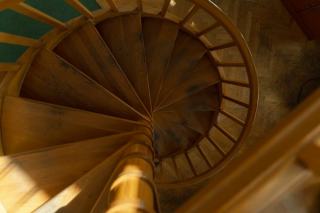 Fabrication d'escaliers en bois : les étapes de A à Z