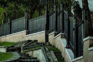 Nez de marche escalier : rôle, normes et finitions